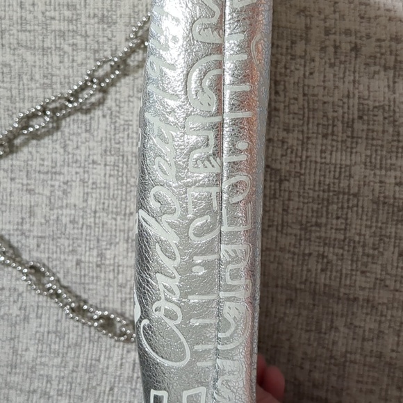 Coach "Poppy" Storypatch Women's Bag - Picture 10 of 11